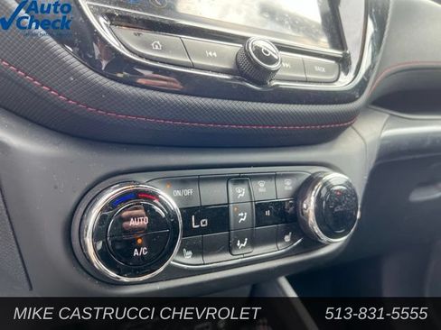 Used 2023 Chevrolet TrailBlazer RS w/ Convenience Package FWD image 10
