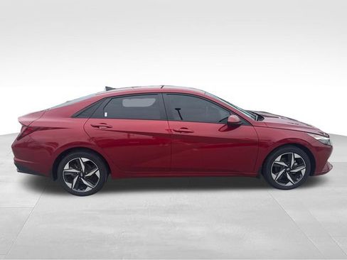Certified 2023 Hyundai Elantra SEL w/ Convenience Package FWD image 6
