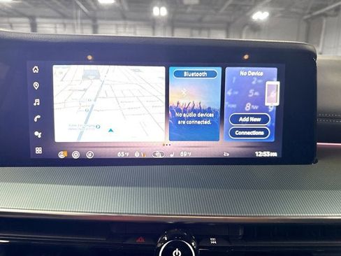 New 2025 Nissan Murano SL image 18