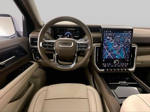 Used 2026 GMC Yukon XL Denali w/ Sun & Power Step Package AWD/4WD image 6