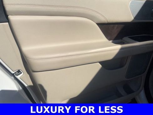 Used 2020 Lincoln Navigator L Reserve w/ Luxury Package image 17