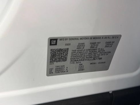 Used 2020 Chevrolet Equinox LT FWD image 15