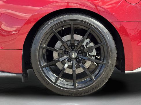 Used 2019 Ford Mustang GT RWD image 12
