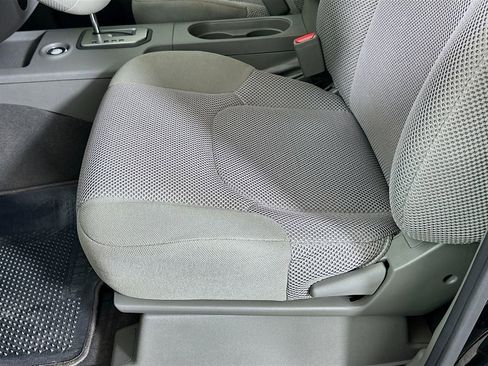 Used 2020 Nissan Frontier SV w/ Midnight Edition Floor Mats image 19