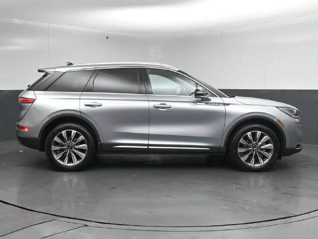 Certified 2022 Lincoln Corsair Reserve w/ Elements Package FWD image 8