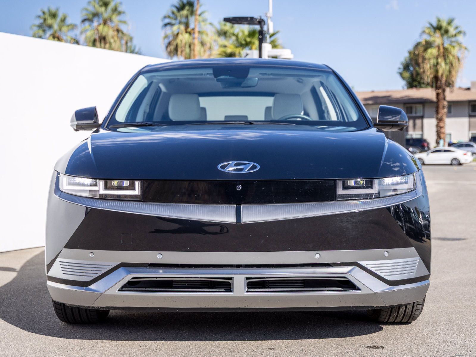 Used 2023 Hyundai Ioniq 5 Limited w/ Cargo Package RWD image 4