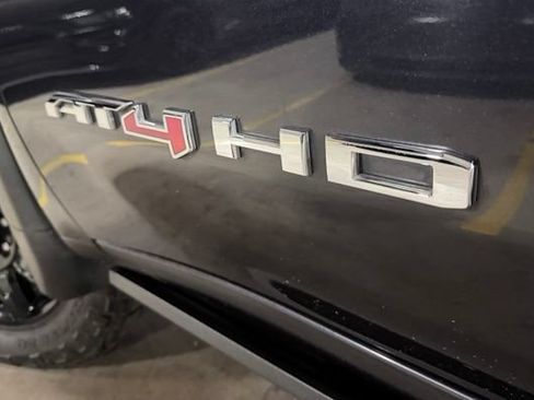 Used 2024 GMC Sierra 2500 AT4 w/ AT4 Premium Plus Package AWD/4WD image 35
