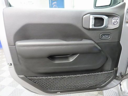 Used 2021 Jeep Wrangler Unlimited Sahara image 55