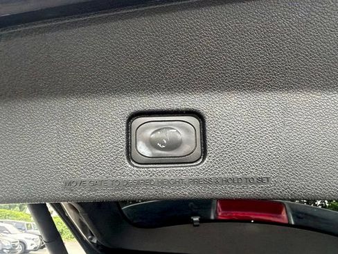 Used 2019 Ford Explorer Platinum AWD/4WD image 43