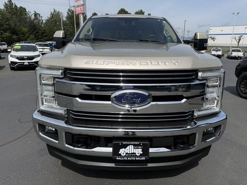 Used 2017 Ford F250 Lariat w/ Lariat Ultimate Package AWD/4WD image 3