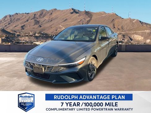 Used 2025 Hyundai Elantra Sport image 1