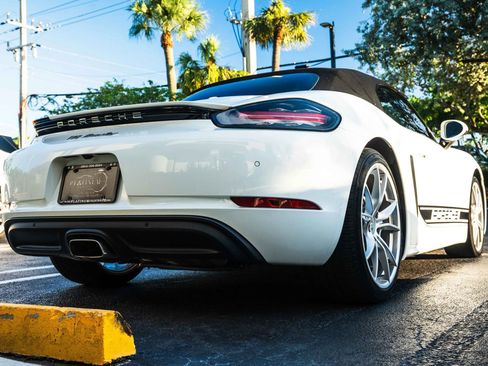 Used 2017 Porsche 718 Boxster RWD image 42