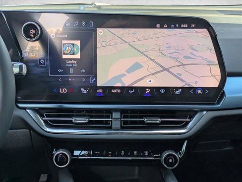 New 2026 Chevrolet Equinox EV LT image 13