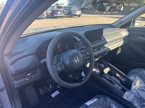 New 2025 Honda Accord SE image 6
