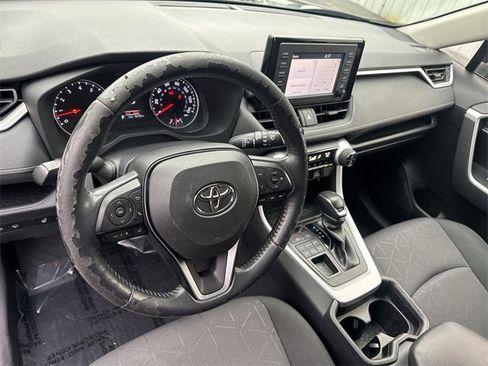 Used 2019 Toyota RAV4 XLE image 16