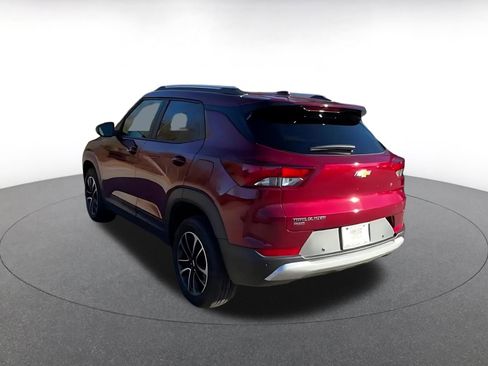 Used 2025 Chevrolet TrailBlazer LT w/ Driver Confidence Package image 10