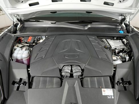Certified 2024 Porsche Cayenne Turbo image 49