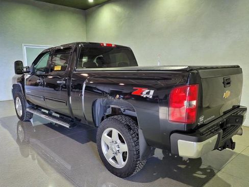 Used 2014 Chevrolet Silverado 2500 LT w/ Interior Plus Package image 17