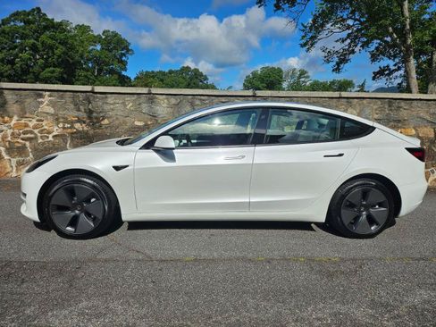 Used 2023 Tesla Model 3 Standard Range RWD image 7
