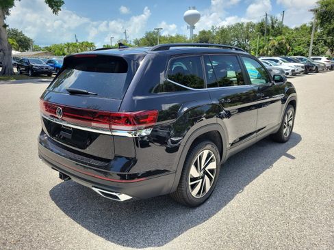 New 2026 Volkswagen Atlas SE FWD image 4
