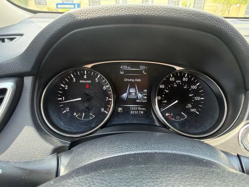 Used 2015 Nissan Rogue SV w/ SV Premium Package AWD/4WD image 18