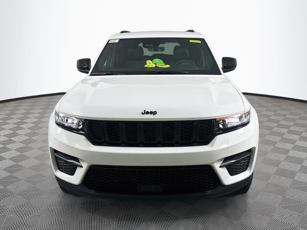 New 2027 Jeep Grand Cherokee Laredo X AWD/4WD image 2