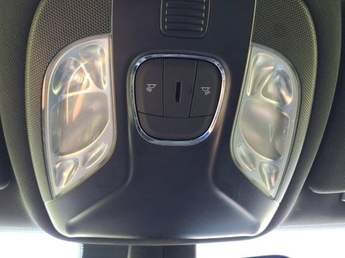 Used 2025 Jeep Compass Trailhawk AWD/4WD image 30