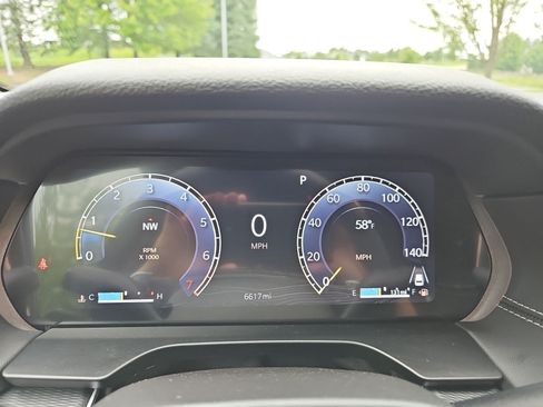 Used 2025 Jeep Grand Cherokee L Altitude AWD/4WD image 23