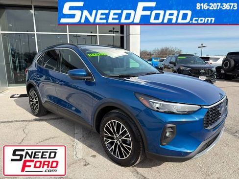 Used 2023 Ford Escape SE w/ PHEV Premium Package FWD image 1