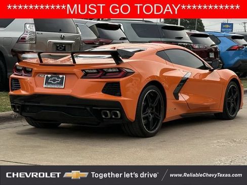 Used 2024 Chevrolet Corvette Stingray Coupe RWD image 6