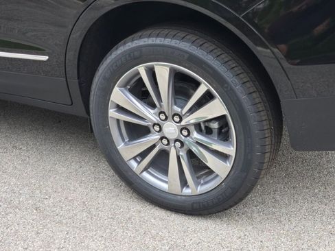 New 2025 Cadillac XT5 Premium Luxury w/ LPO, Floor Liner Package image 15