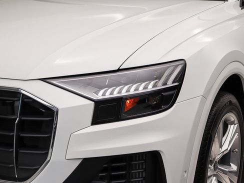 Used 2023 Audi Q8 Premium Plus w/ Premium Plus Package AWD/4WD image 9