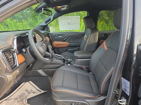 New 2026 GMC Canyon AT4 AWD/4WD image 46