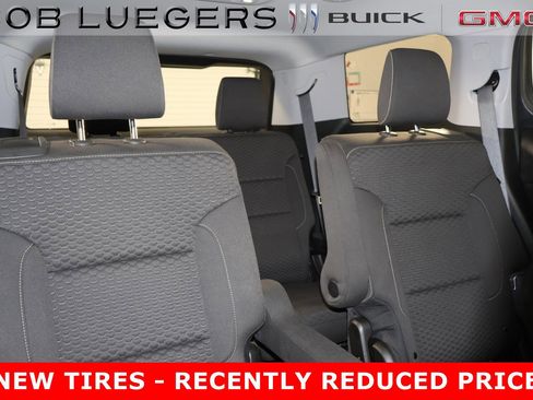 Used 2019 GMC Acadia SLE image 21