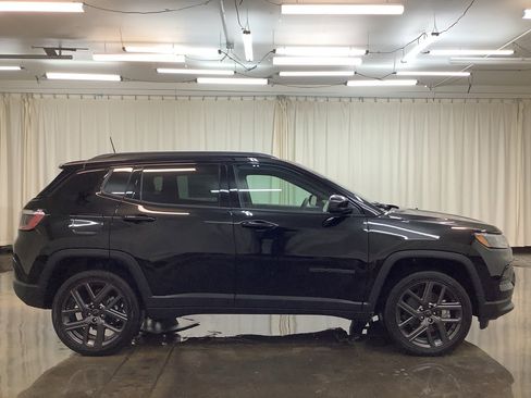 New 2026 Jeep Compass Limited image 5