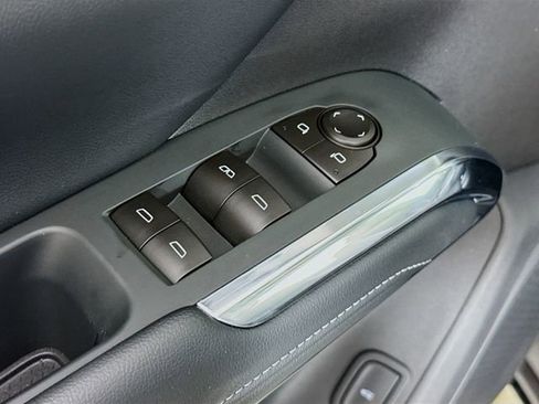 New 2026 Chevrolet Traverse LT image 18