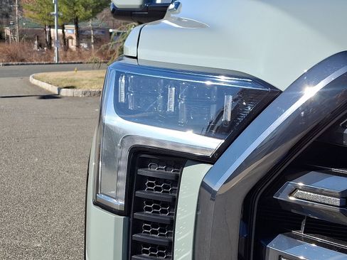 Used 2025 Toyota Tundra Platinum image 9