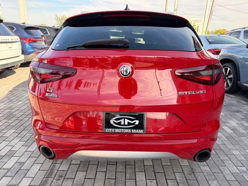 Used 2021 Alfa Romeo Stelvio Ti image 6