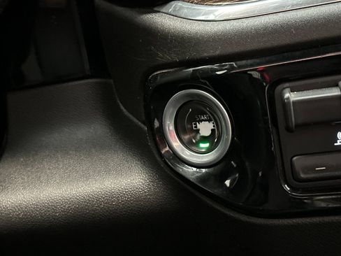 Used 2024 GMC Sierra 3500 SLE w/ SLE Convenience Package AWD/4WD image 22