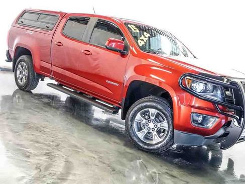 Used 2015 Chevrolet Colorado Z71 w/ LPO, Bed Protection Package AWD/4WD image 5