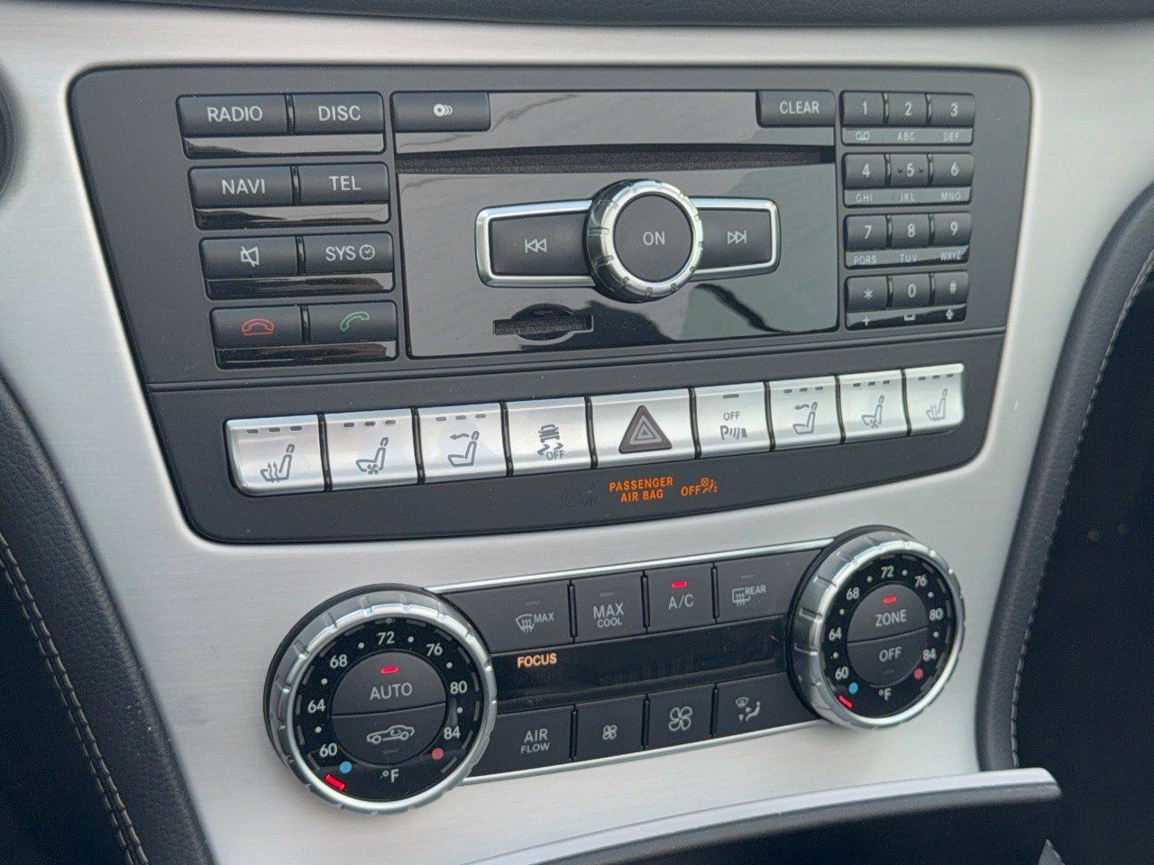 Used 2013 Mercedes-Benz SL 550 image 25