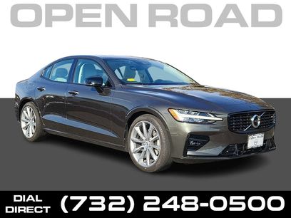 Certified 2021 Volvo S60 T5 Momentum w/ Protection Package Premier