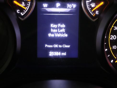 Used 2024 Jeep Gladiator Sport image 40