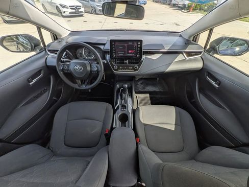 Used 2021 Toyota Corolla LE FWD image 10