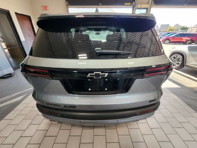 Used 2025 Chevrolet Traverse Z71 w/ Enhanced Driving Package AWD/4WD image 5
