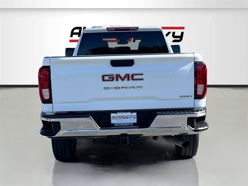 Used 2024 GMC Sierra 2500 Pro w/ Convenience Package image 6