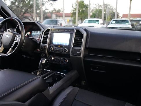 Used 2019 Ford F150 Raptor w/ Equipment Group 802A Luxury AWD/4WD image 12