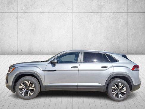 New 2026 Volkswagen Atlas Cross Sport SE image 2