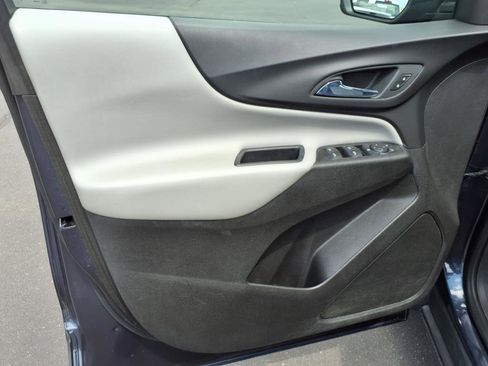 Used 2018 Chevrolet Equinox LS image 11