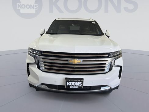 Used 2023 Chevrolet Suburban High Country w/ Advanced Technology Package image 11